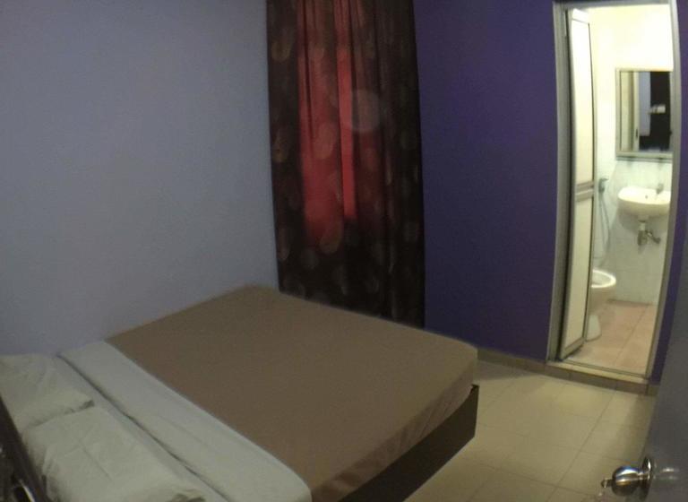 Hotel The Uni Garden