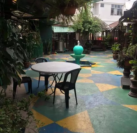 ホテル The Uni Garden
