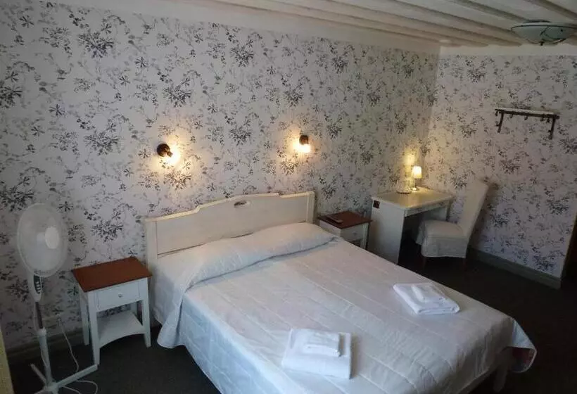 هتل Vanalinna Boutique