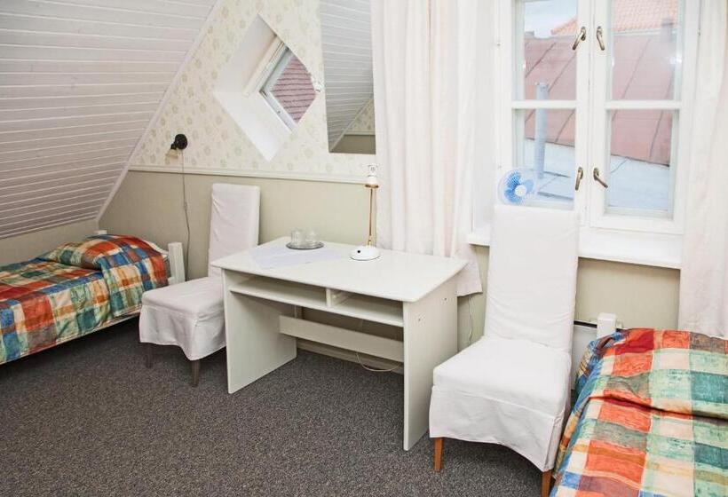 هتل Vanalinna Boutique