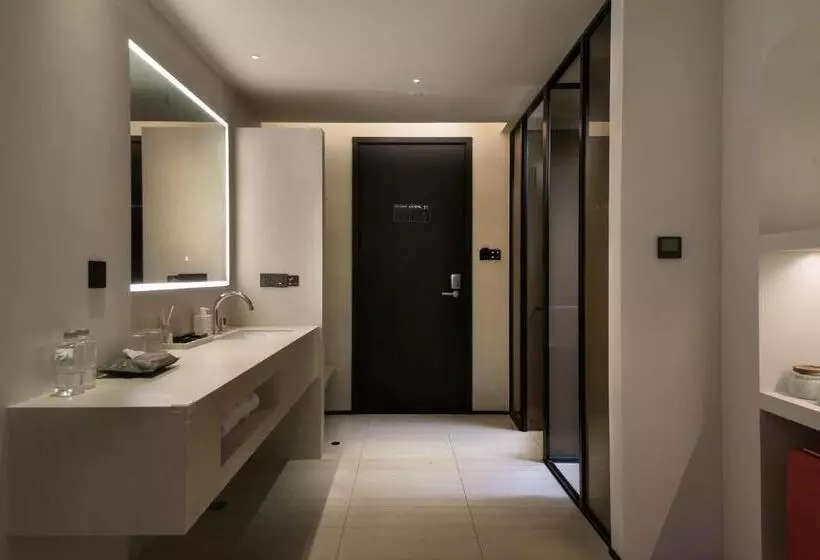 Hotelli Lex River View