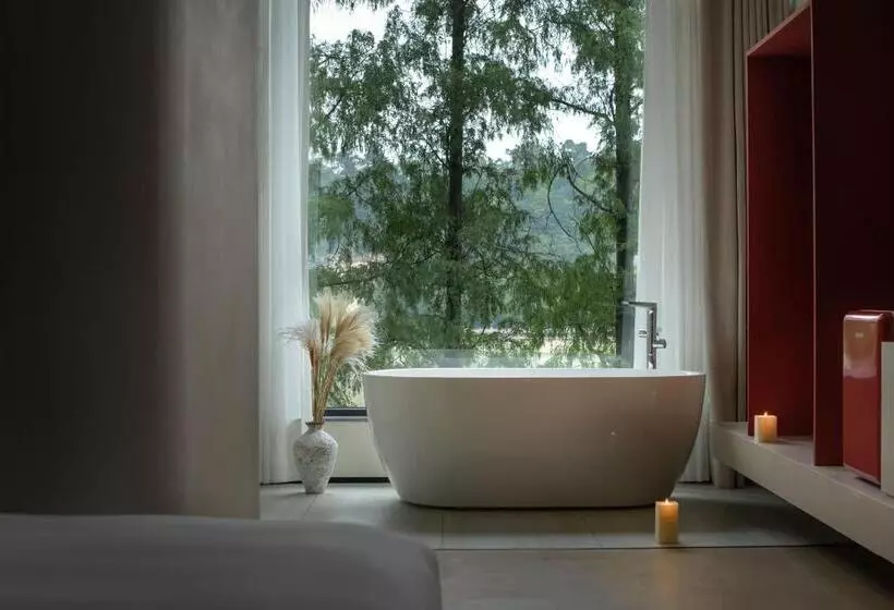 Hotelli Lex River View