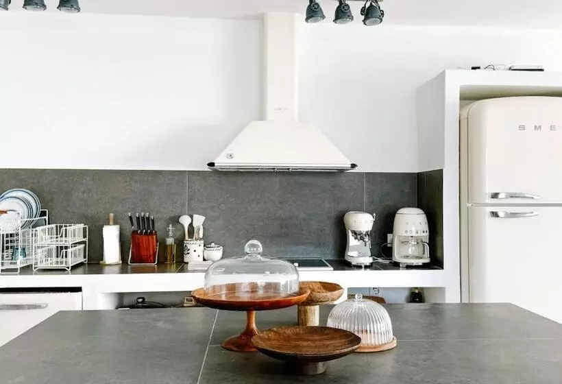 Retkeilymaja Hostal Sa Roqueta Mahon