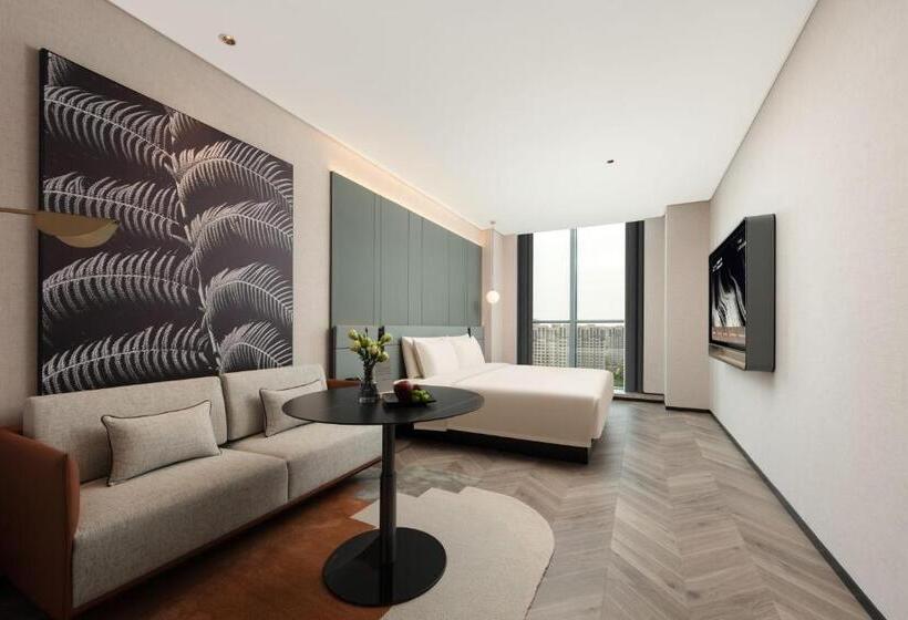 Atour Hotel Shanghai Lingang Wanda Plaza