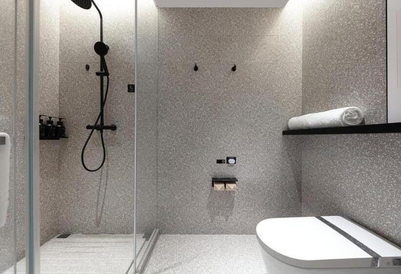 Atour Hotel Shanghai Lingang Wanda Plaza