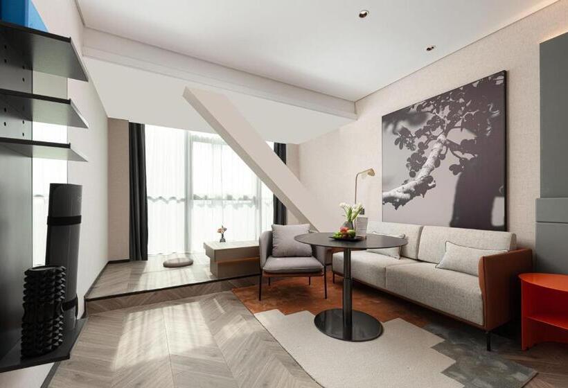 Atour Hotel Shanghai Lingang Wanda Plaza