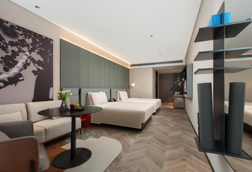 Atour Hotel Shanghai Lingang Wanda Plaza