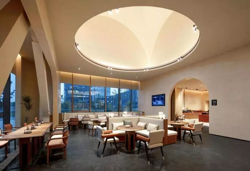 Atour Hotel Shanghai Lingang Wanda Plaza