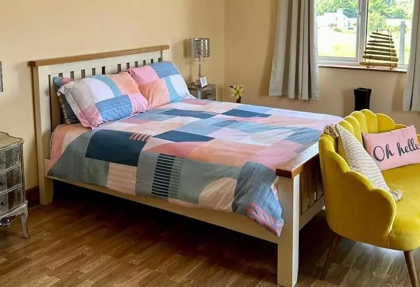 Aamiaismajoitus (B&B) Ballnamona House