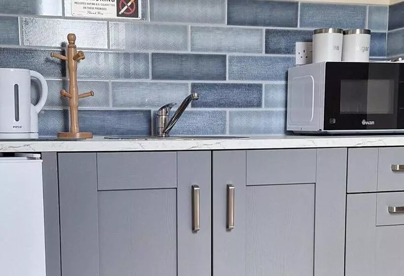 Aamiaismajoitus (B&B) Ballnamona House