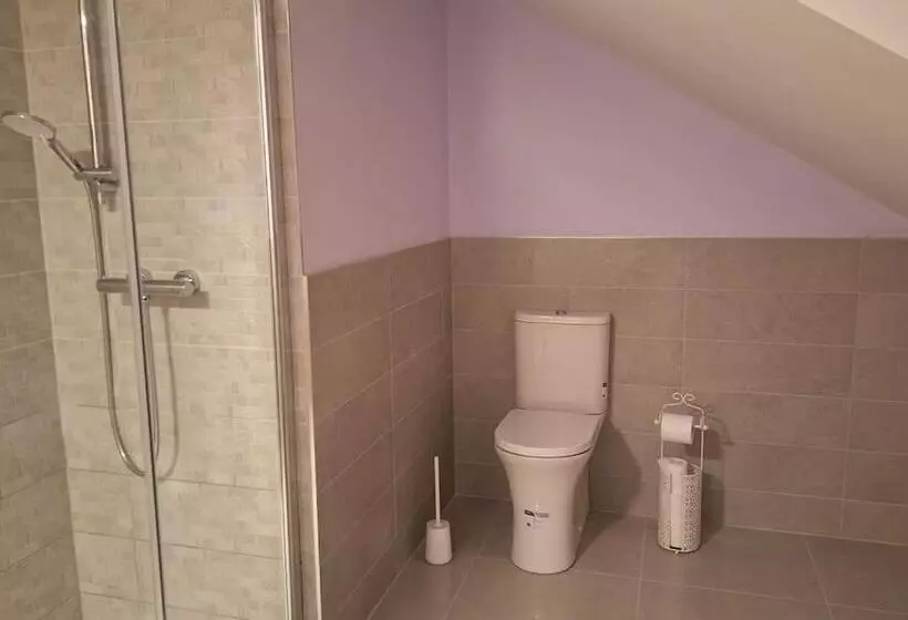 Aamiaismajoitus (B&B) Ballnamona House