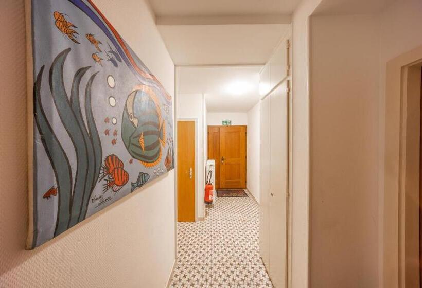 تختخواب و صبحانه La Batelière Bnb