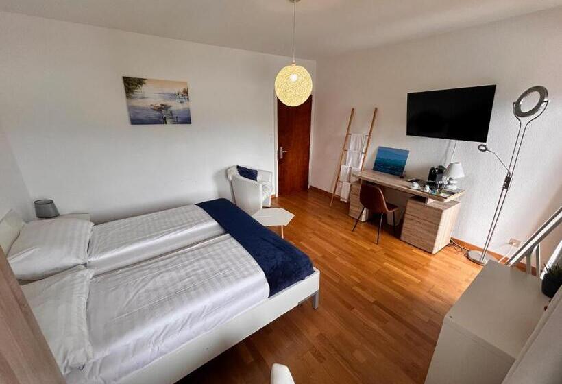 تختخواب و صبحانه La Batelière Bnb