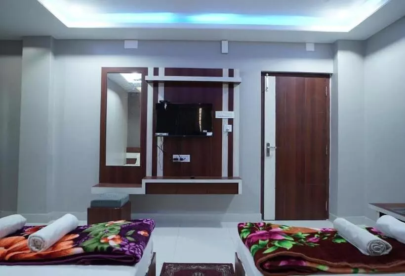 Hotelli Diya Lodge !! Near Toy Train Park !! New Digha !!