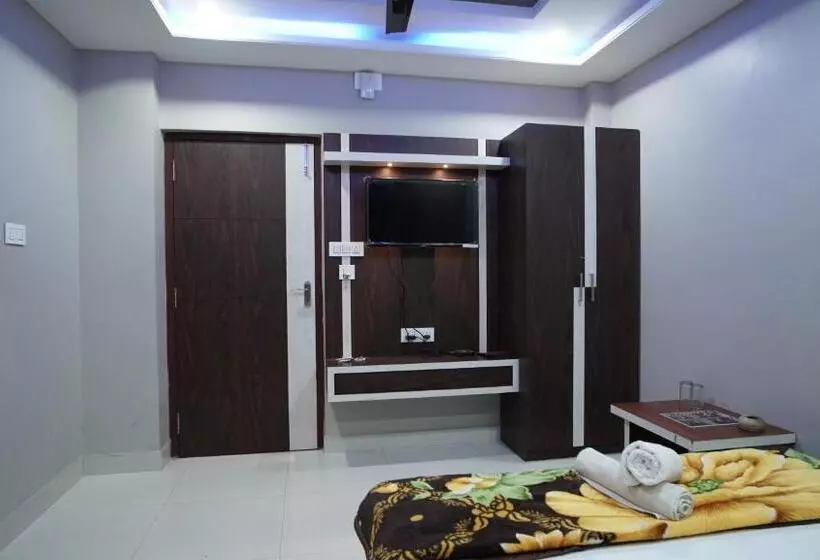 Hotelli Diya Lodge !! Near Toy Train Park !! New Digha !!