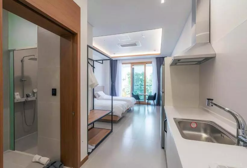 ホテル Dongho Beach