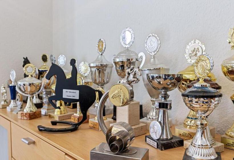 ホテル Ferienwohnung Flori S Ponyhof