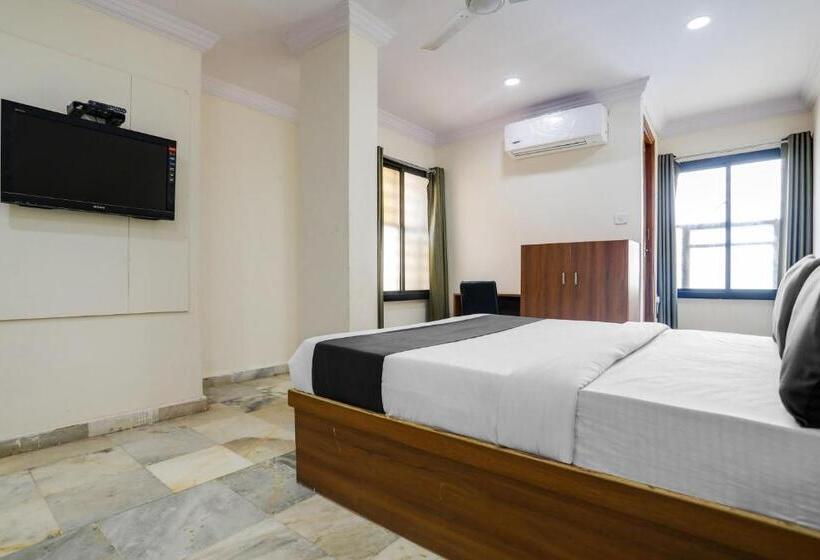 هتل Oyo Venus Inn