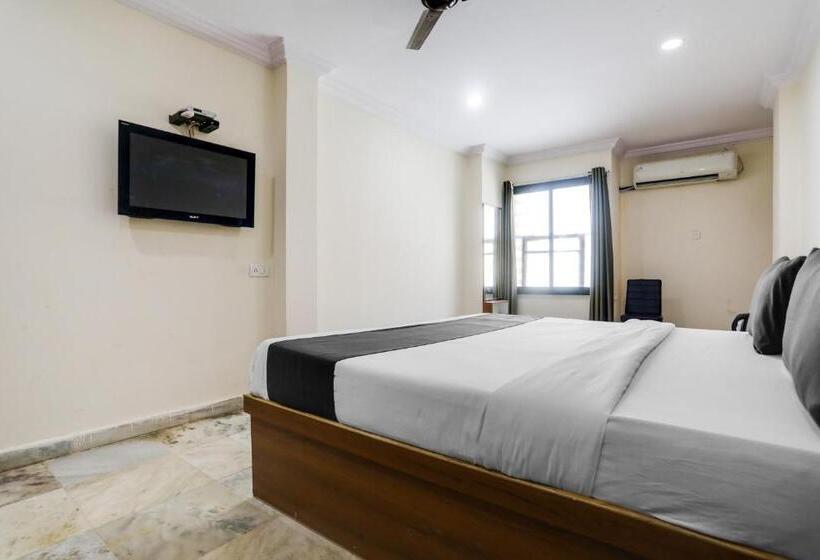 هتل Oyo Venus Inn