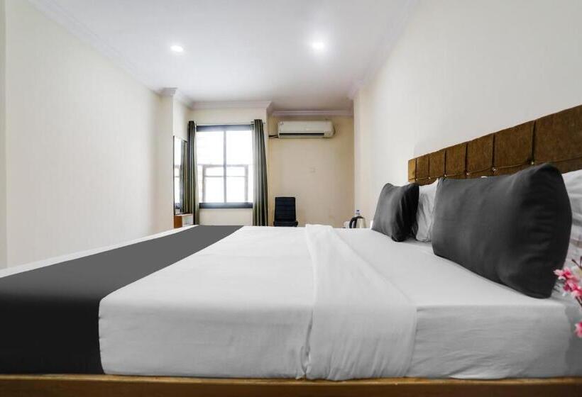 هتل Oyo Venus Inn