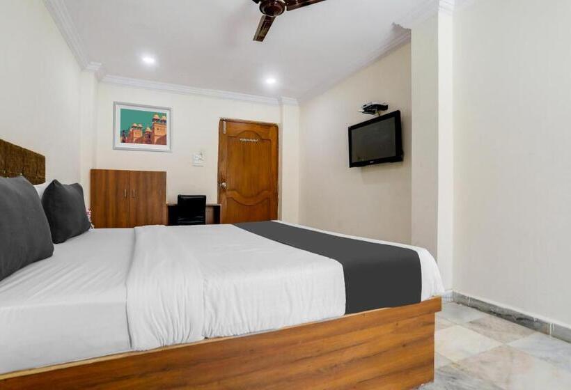 هتل Oyo Venus Inn