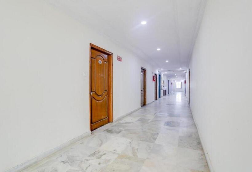 هتل Oyo Venus Inn