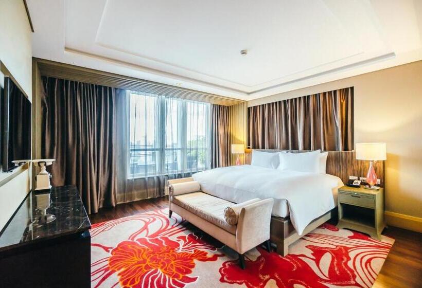 هتل Pegrite Place And