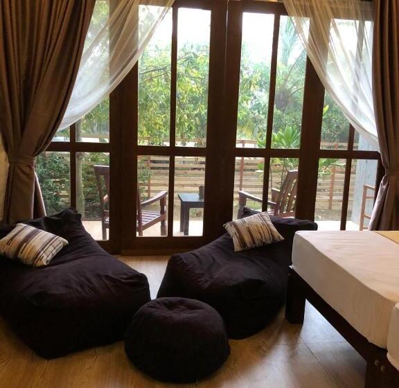 فندق Sababa Surf Cafe Whiskey Point