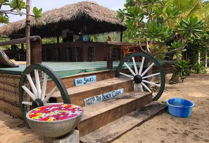 ホテル Sababa Surf Cafe Whiskey Point