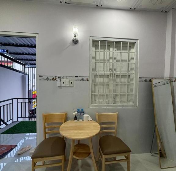 هتل Seaside Homestay