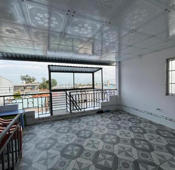 هتل Seaside Homestay