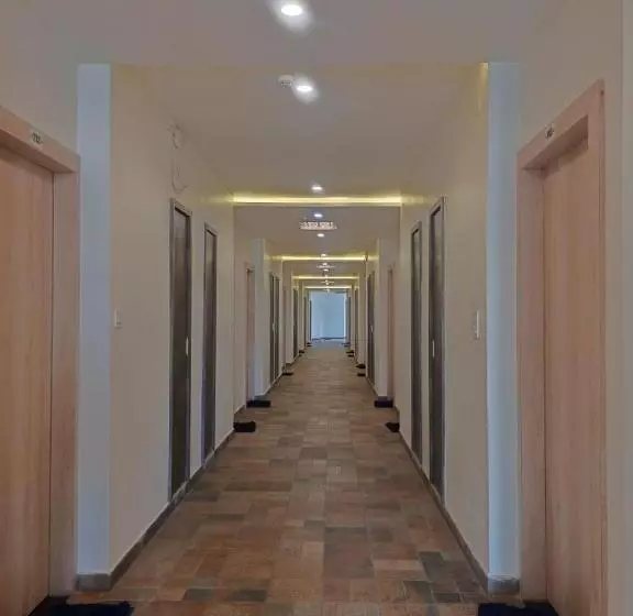 ホテル Suwalka Resort Kota