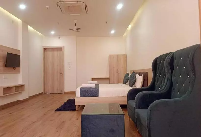 ホテル Suwalka Resort Kota