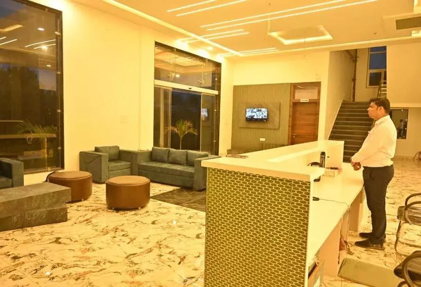 ホテル Suwalka Resort Kota