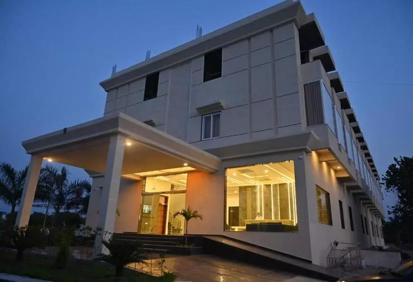 ホテル Suwalka Resort Kota