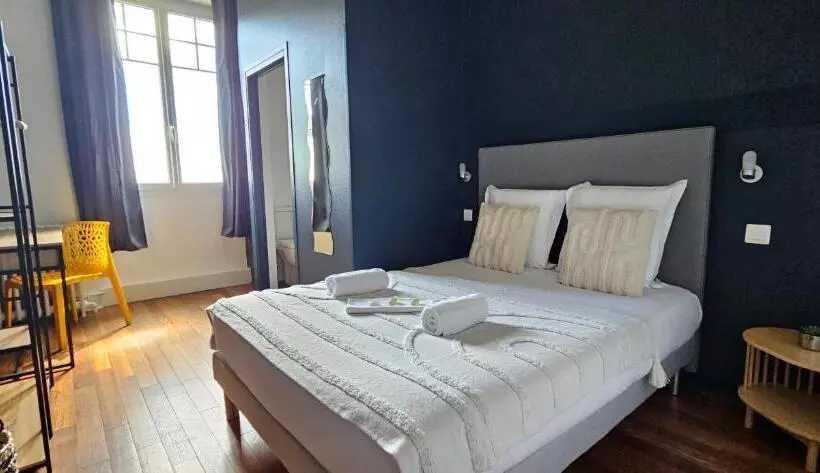 ホテル Terminus Auray