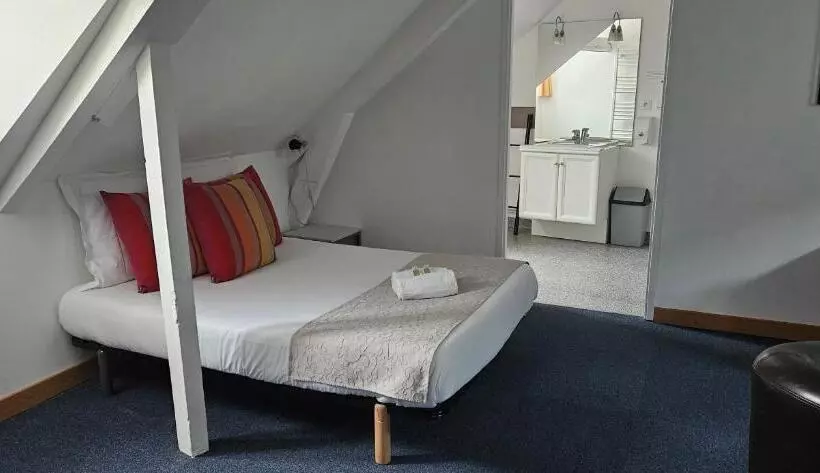 ホテル Terminus Auray