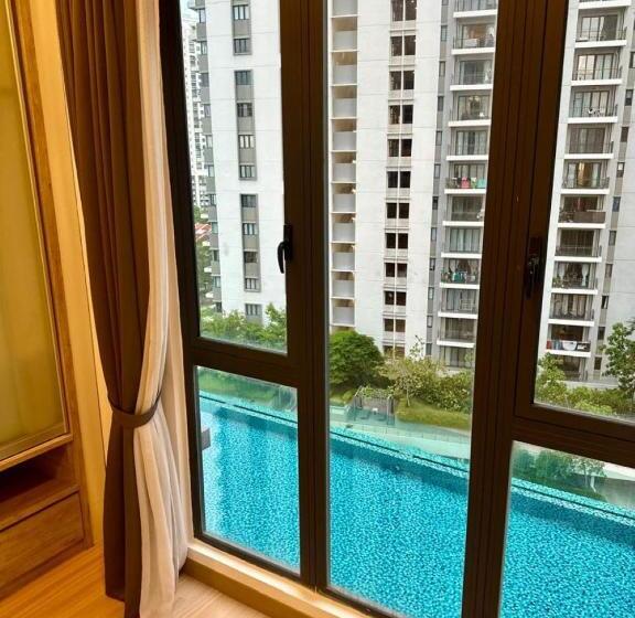 Jazz Suites Pool View With Bathtub   1001