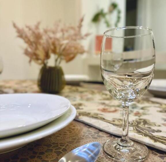 Jazz Suites Pool View With Bathtub   1001