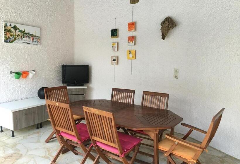 بنسيون Chambre Hote Independante St Alex