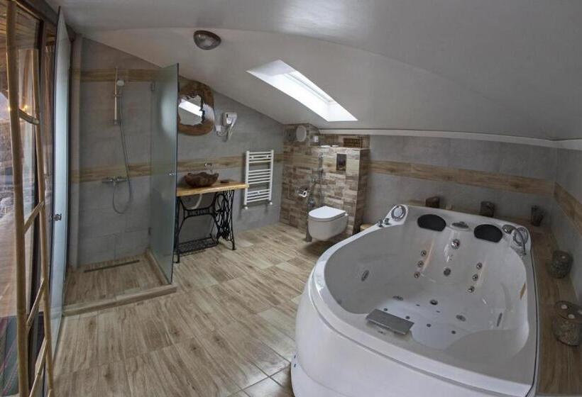 بنسيون Chateau Erkech