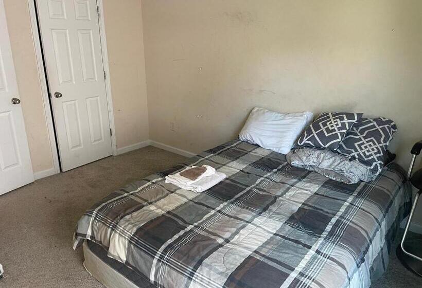 ペンション Comforts Corner