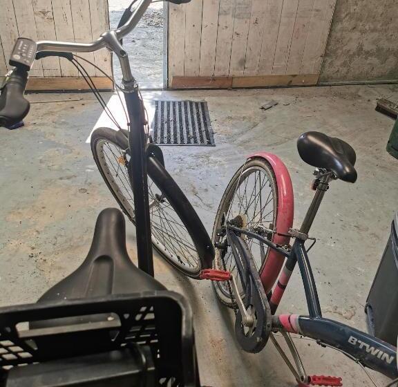 پانسیون Le Chalet Des Roses   Auvers Sur Oise