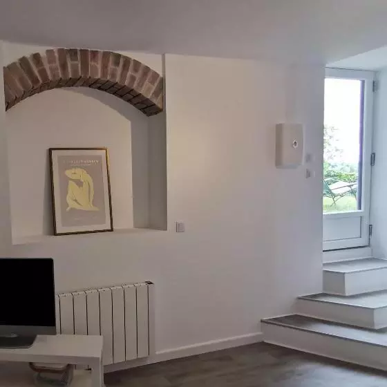ペンション Le Chalet Des Roses   Auvers Sur Oise