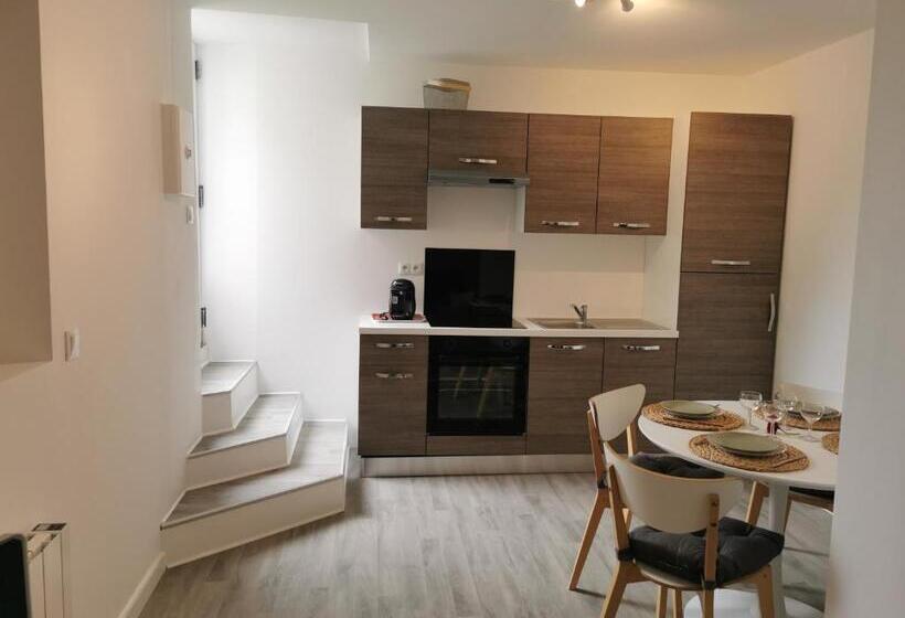 پانسیون Le Chalet Des Roses   Auvers Sur Oise