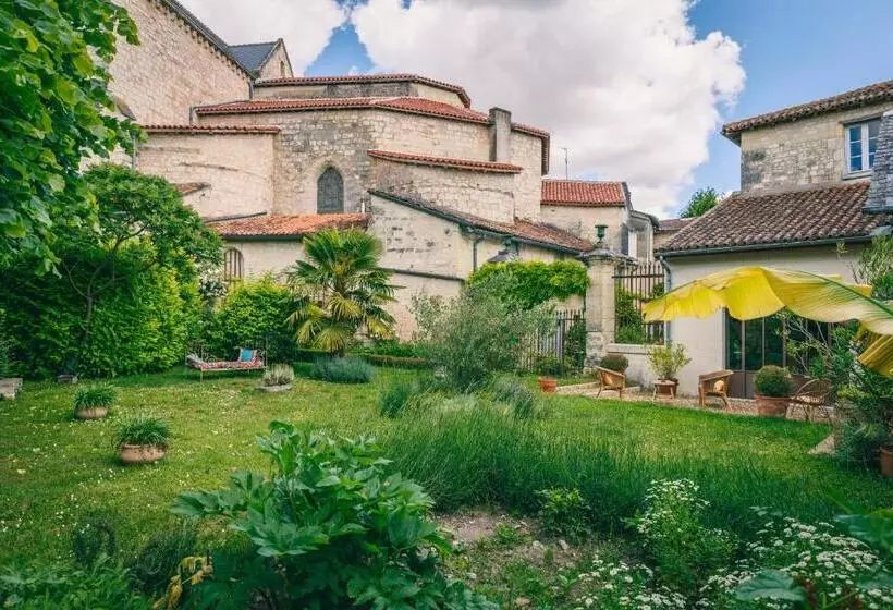 Majatalo Le Prieuré Sainte Croix