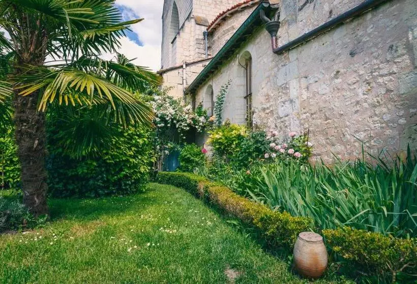 Majatalo Le Prieuré Sainte Croix