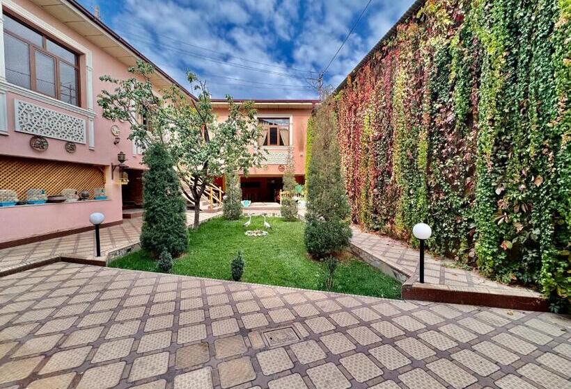 Pension (Hôtel basse catégorie) Siyob