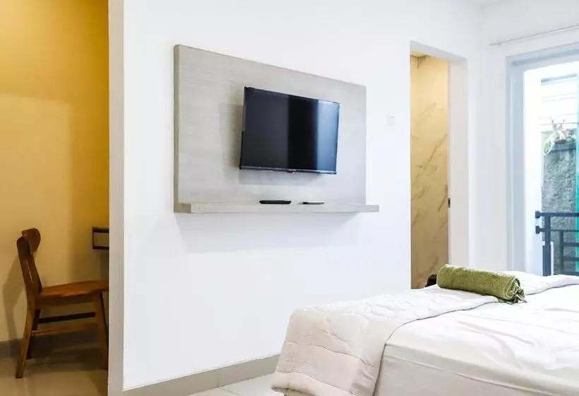 Majatalo White Blue House   Private Room, Shared Pool And Kitchen   8