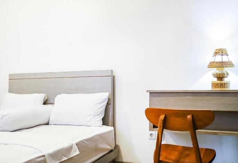 膳宿费 White Blue House   Private Room, Shared Pool And Kitchen   8